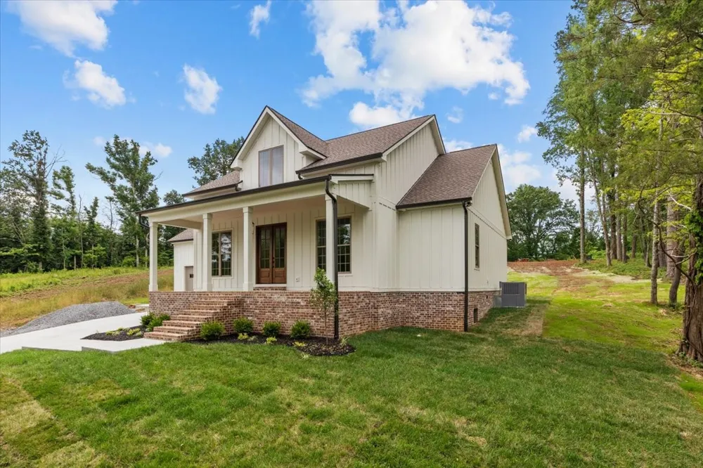 171 Roby Dr Erin, TN 37061