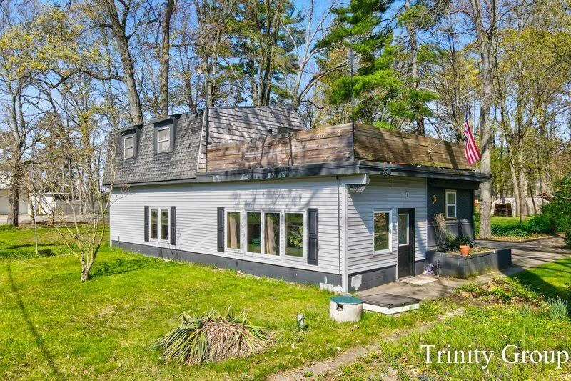 7615 S Croton Hardy Drive Croton Township, MI 49337