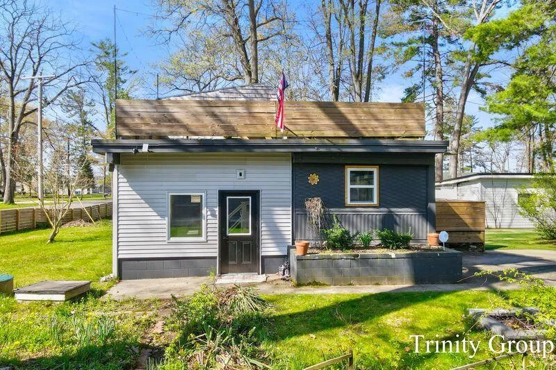 7615 S Croton Hardy Drive Croton Township, MI 49337