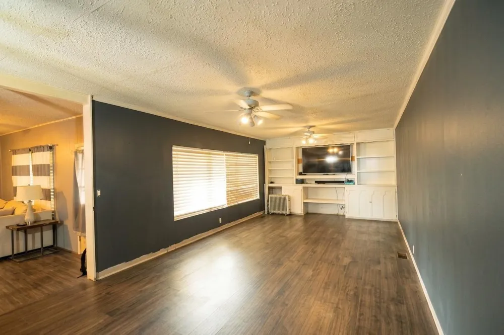 1106 Avenue F Denver City, TX 79323
