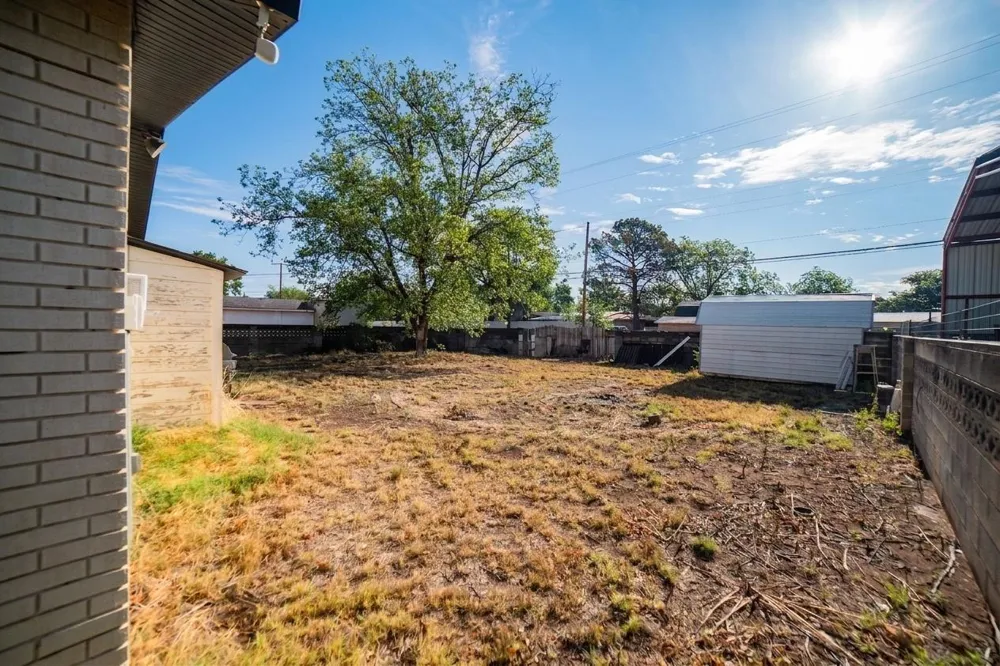 1106 Avenue F Denver City, TX 79323