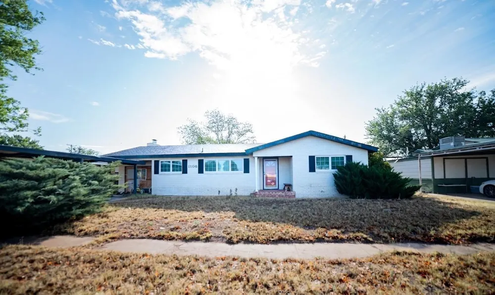 1106 Avenue F Denver City, TX 79323