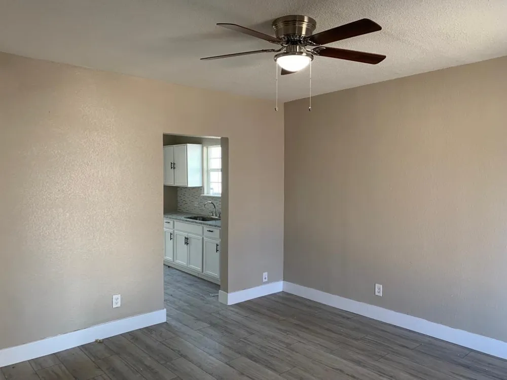 1506 Vermont Avenue Dallas, TX 75216