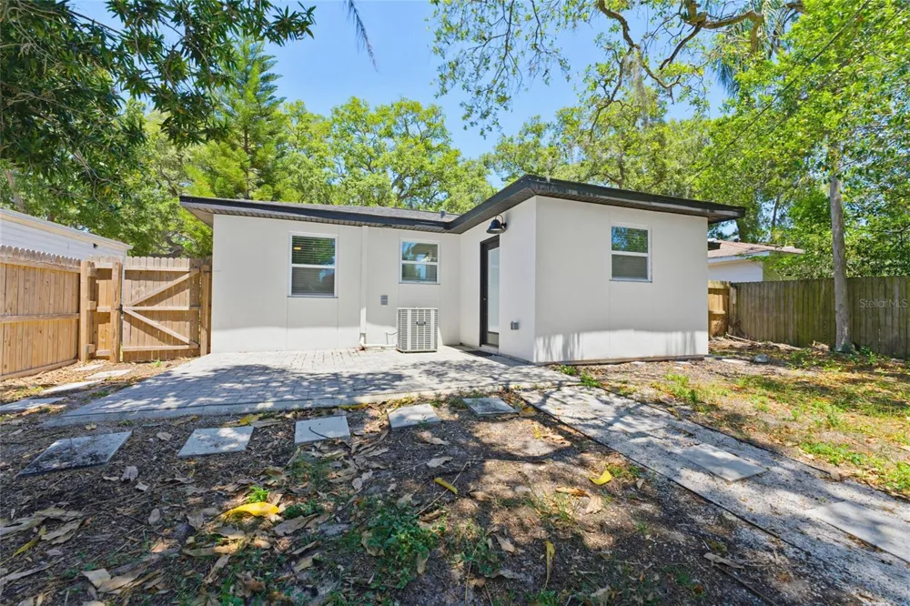 1275 PALM STREET Clearwater, FL 33755