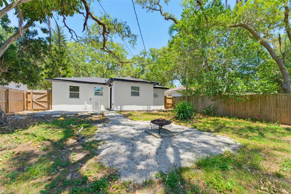 1275 PALM STREET Clearwater, FL 33755