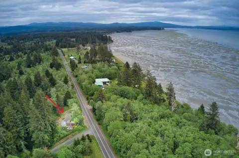 210 Bay Center Road