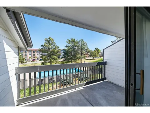 532 Oakwood Drive #B207