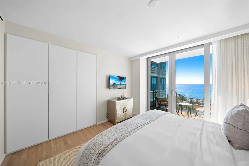 2901 Collins Ave #901 Miami Beach, FL 33140