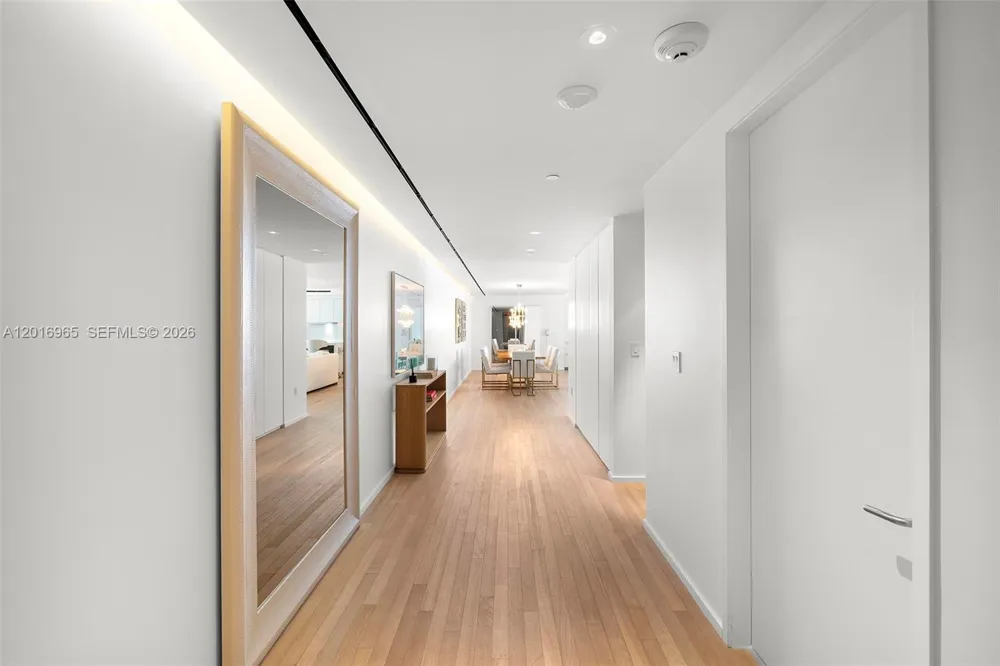 2901 Collins Ave #901 Miami Beach, FL 33140
