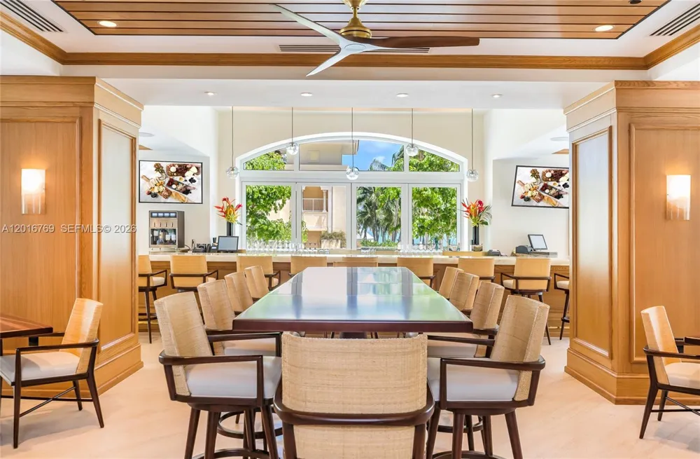 737 Crandon Blvd #402 Key Biscayne, FL 33149