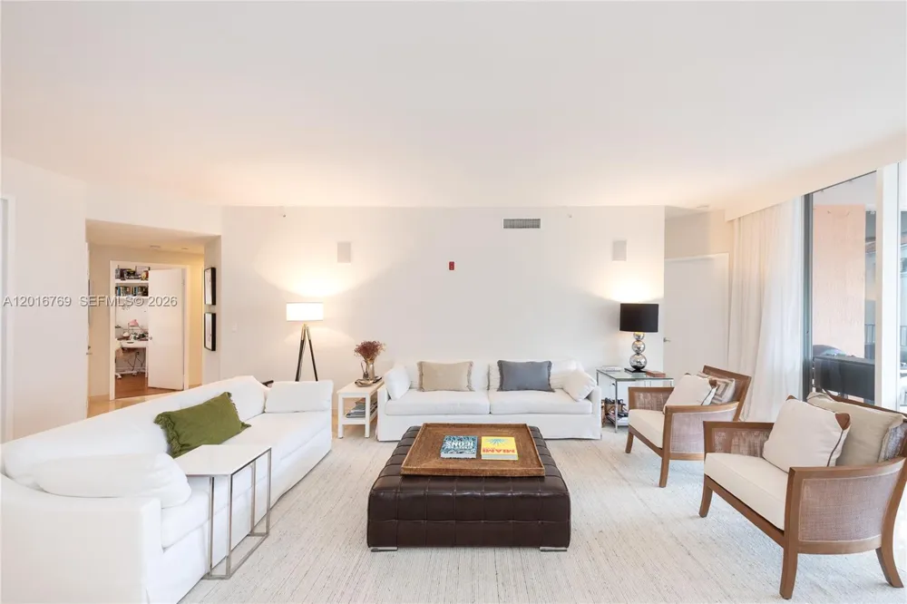 737 Crandon Blvd #402 Key Biscayne, FL 33149