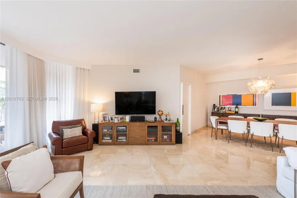 737 Crandon Blvd #402 Key Biscayne, FL 33149
