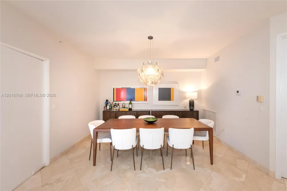 737 Crandon Blvd #402 Key Biscayne, FL 33149