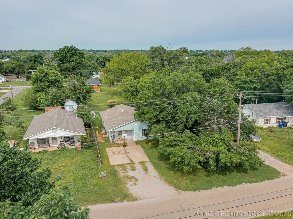 218 S 3rd Avenue Stroud, OK 74079