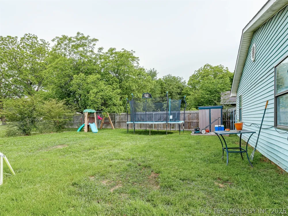 218 S 3rd Avenue Stroud, OK 74079