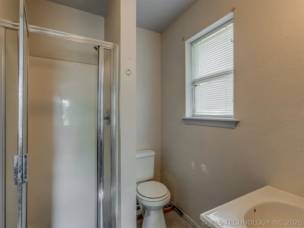 218 S 3rd Avenue Stroud, OK 74079