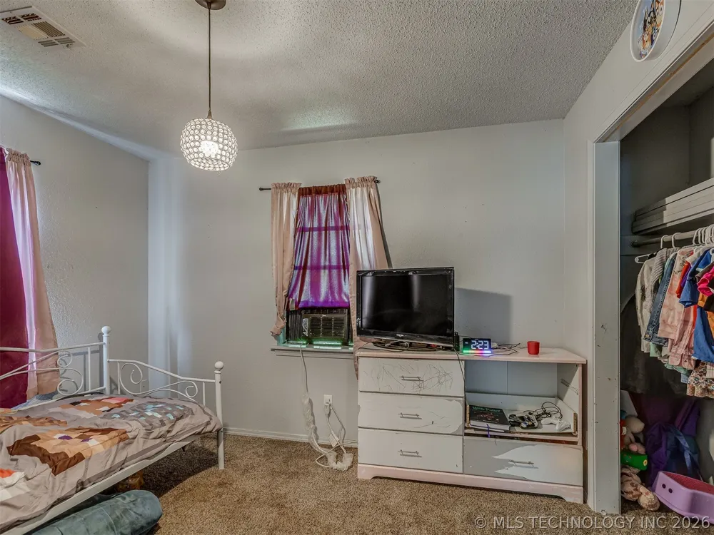 218 S 3rd Avenue Stroud, OK 74079