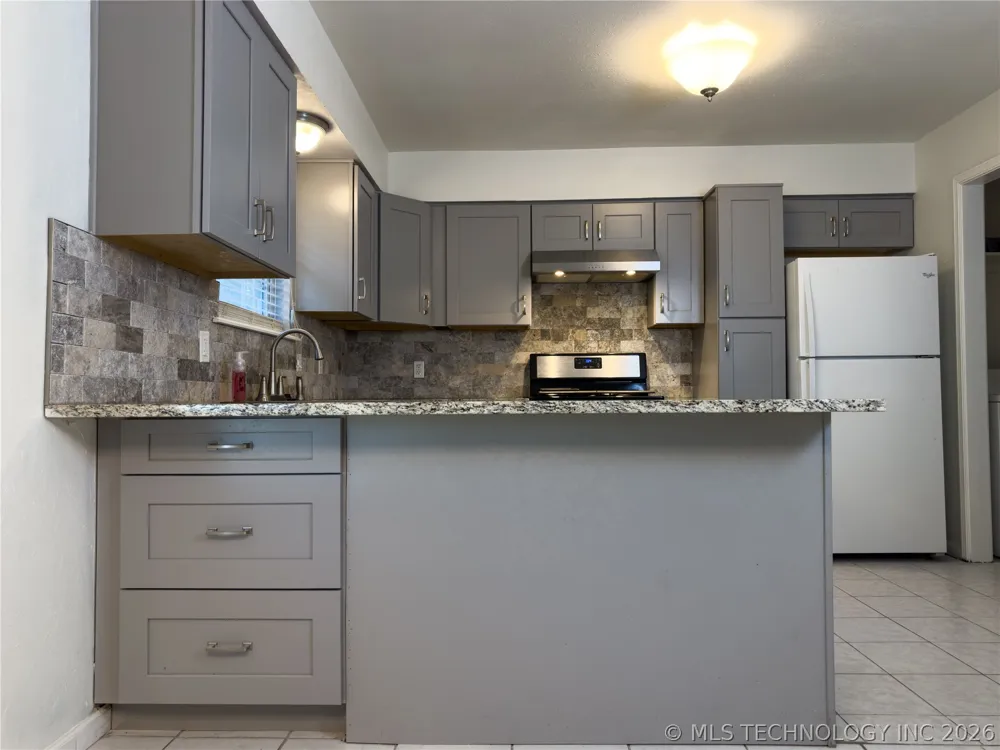 23712 E 104th Street S Broken Arrow, OK 74014