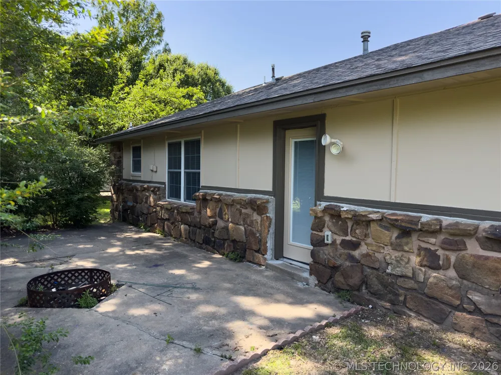 23712 E 104th Street S Broken Arrow, OK 74014
