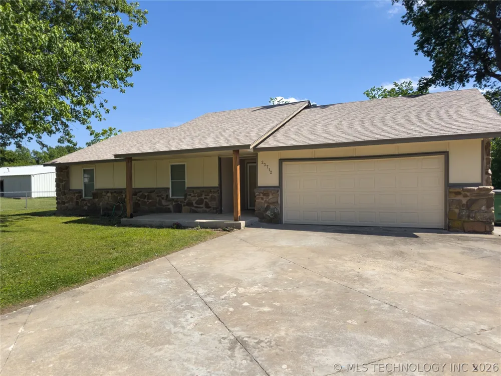 23712 E 104th Street S Broken Arrow, OK 74014