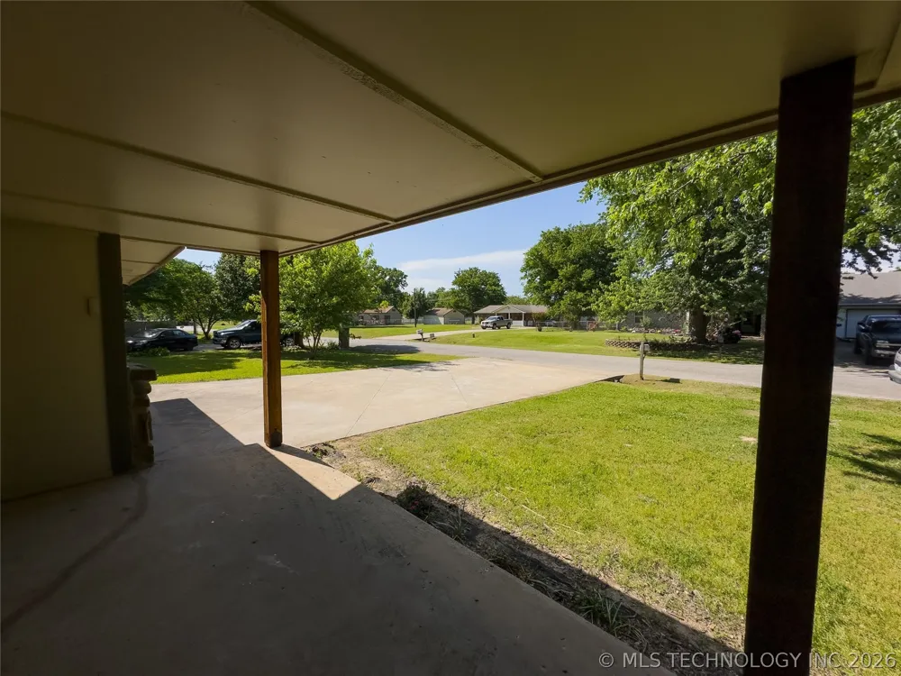 23712 E 104th Street S Broken Arrow, OK 74014