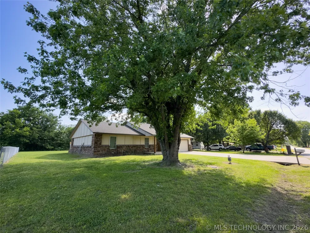 23712 E 104th Street S Broken Arrow, OK 74014