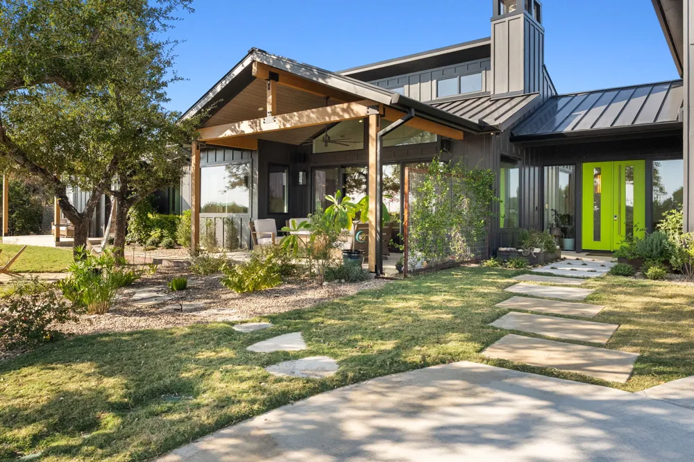 503 Happy Trail Dripping Springs, TX 78620