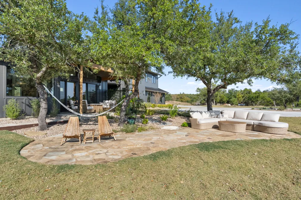 503 Happy Trail Dripping Springs, TX 78620