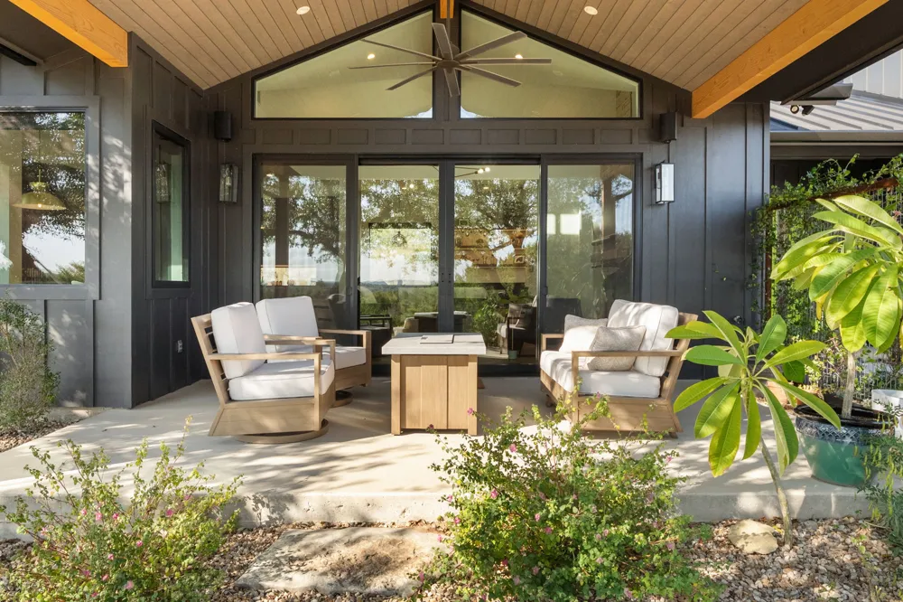 503 Happy Trail Dripping Springs, TX 78620