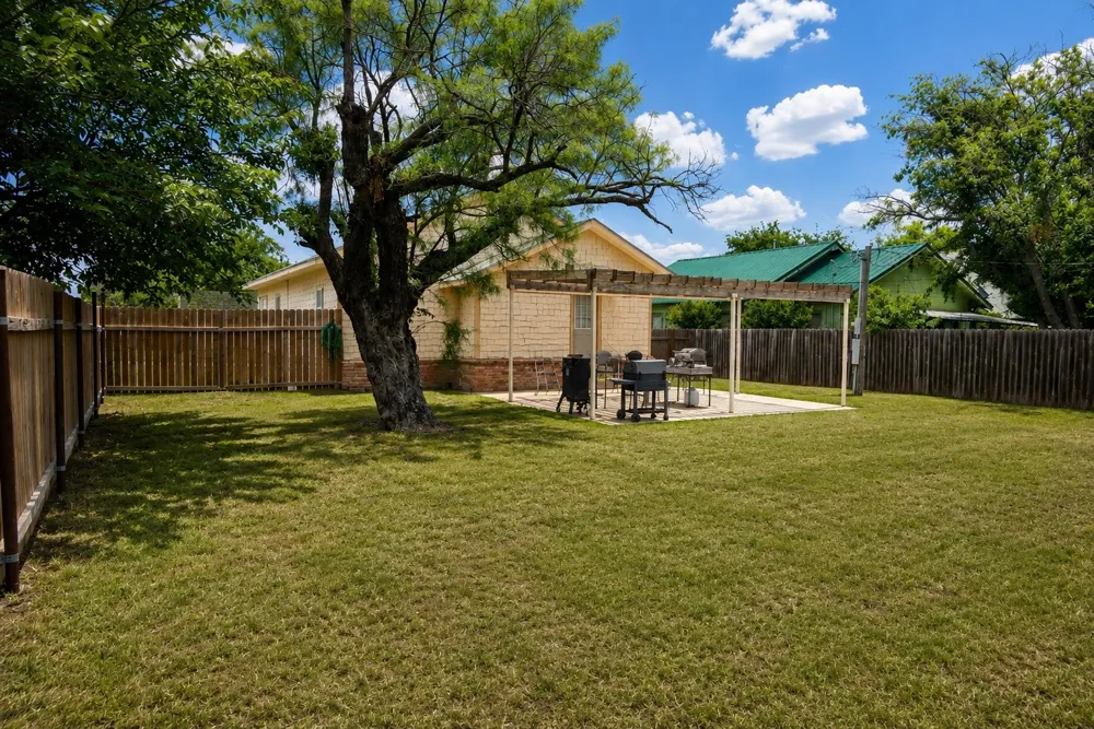 309 W 10th Street Cisco, TX 76437