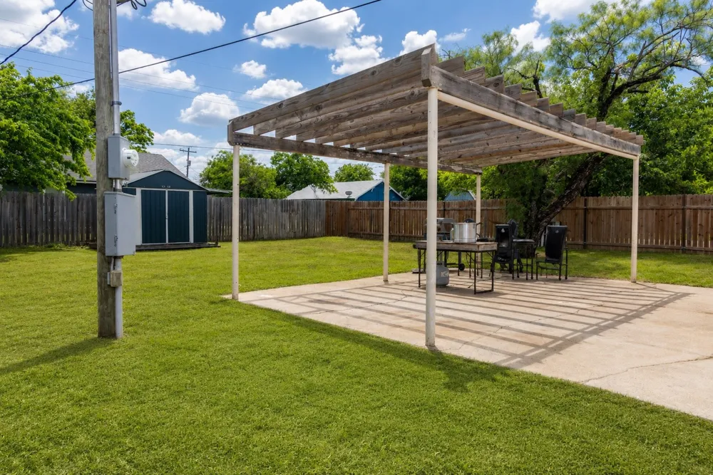 309 W 10th Street Cisco, TX 76437