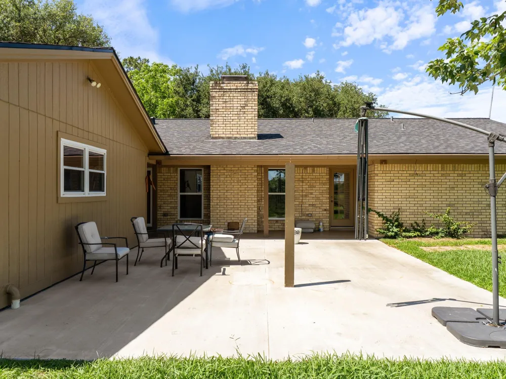 5067 Fm 2668 Bay City, TX 77414