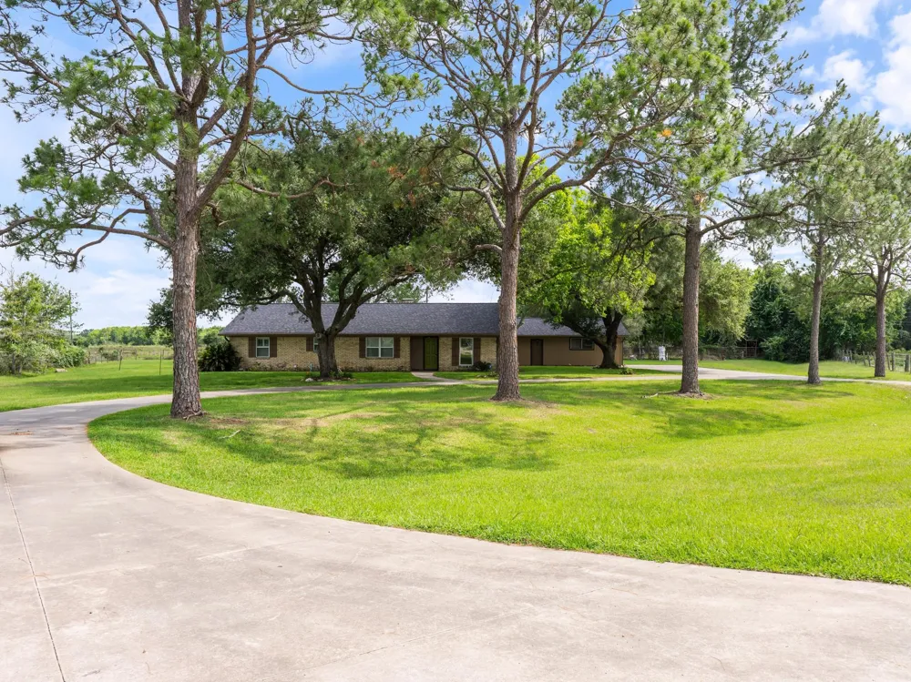 5067 Fm 2668 Bay City, TX 77414
