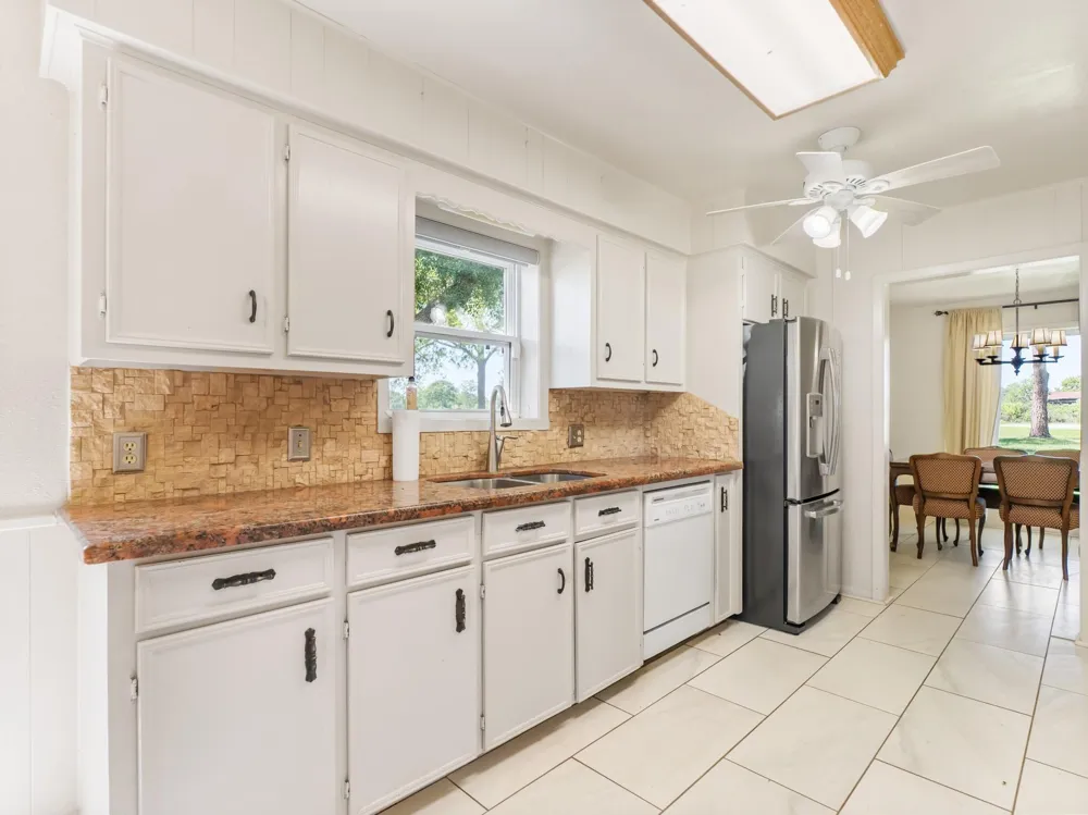 5067 Fm 2668 Bay City, TX 77414