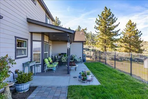 26941 Stirrup Way Tehachapi, CA 93561