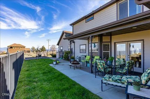 26941 Stirrup Way Tehachapi, CA 93561