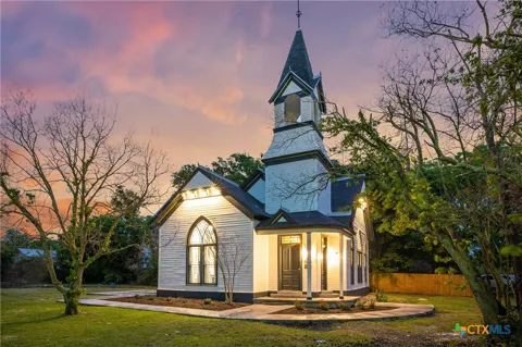 346 W Pietzsch Street