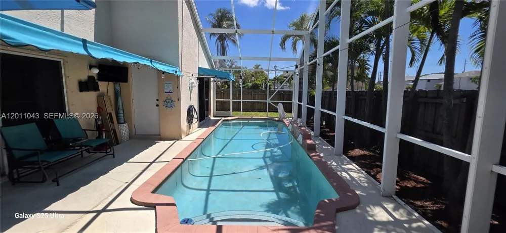 18516 NW 56th Ave Miami Gardens, FL 33055