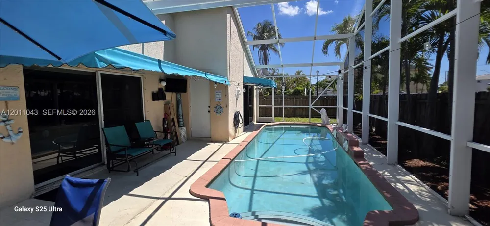 18516 NW 56th Ave Miami Gardens, FL 33055