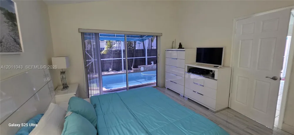 18516 NW 56th Ave Miami Gardens, FL 33055