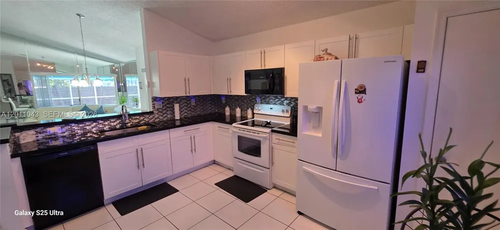 18516 NW 56th Ave Miami Gardens, FL 33055