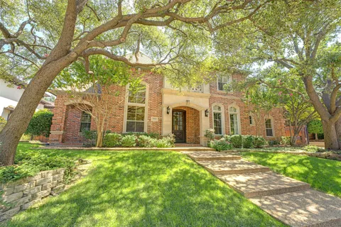 5004 Castle Creek Court