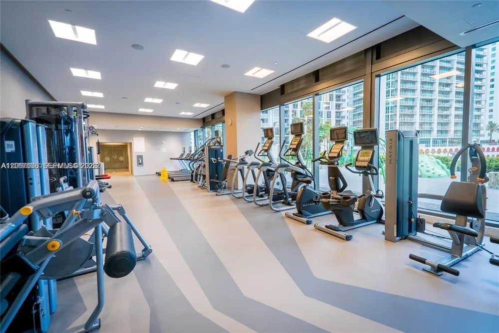 68 SE 6th St #2510 Miami, FL 33131