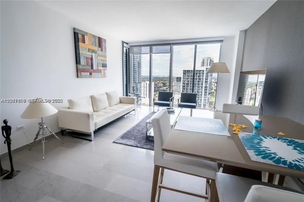68 SE 6th St #2510 Miami, FL 33131