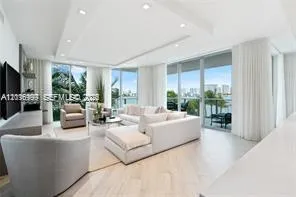 17111 Biscayne Blvd #209