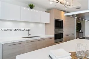 17111 Biscayne Blvd #209 North Miami Beach, FL 33160