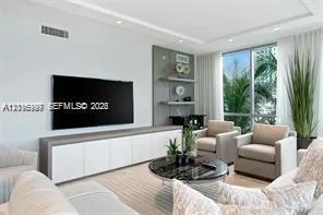 17111 Biscayne Blvd #209 North Miami Beach, FL 33160