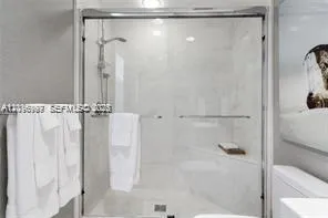17111 Biscayne Blvd #209 North Miami Beach, FL 33160