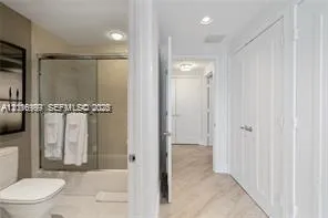 17111 Biscayne Blvd #209 North Miami Beach, FL 33160