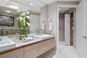 17111 Biscayne Blvd #209 North Miami Beach, FL 33160